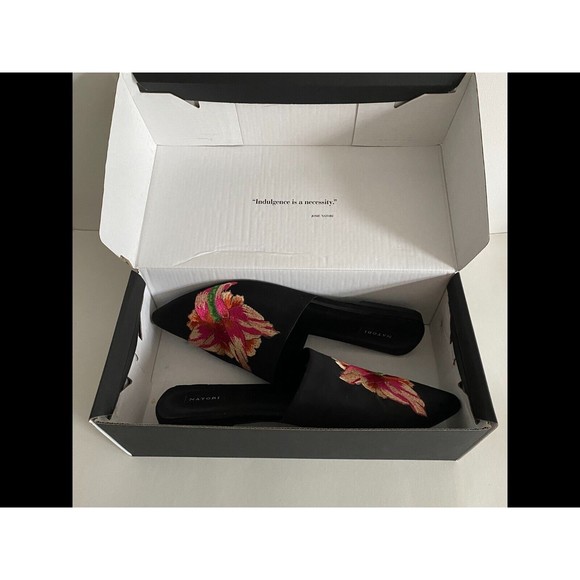 Natori Womens Arri Satin Embroidered Slides 10M Mules Flats Floral Slip On - Picture 9 of 10